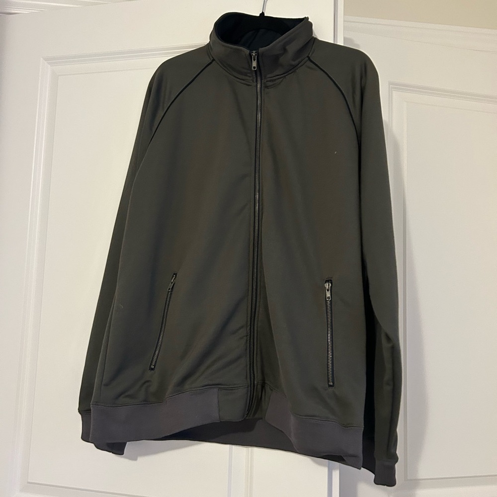 Men’s zip up sweater
